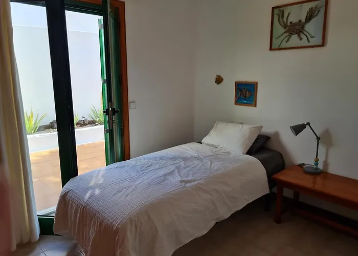 Cozy Waterman House *