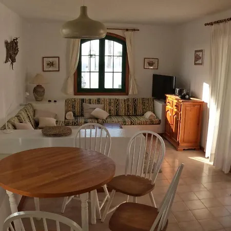 Cozy Waterman House *