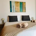 Cozy Waterman House