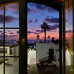 Cozy Waterman House
